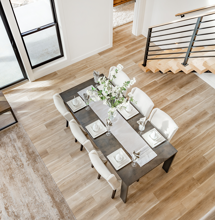 Dining room table